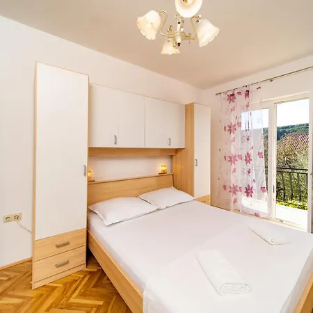 Appartement With Parking Space Lopar, Rab - 24754 Lopar