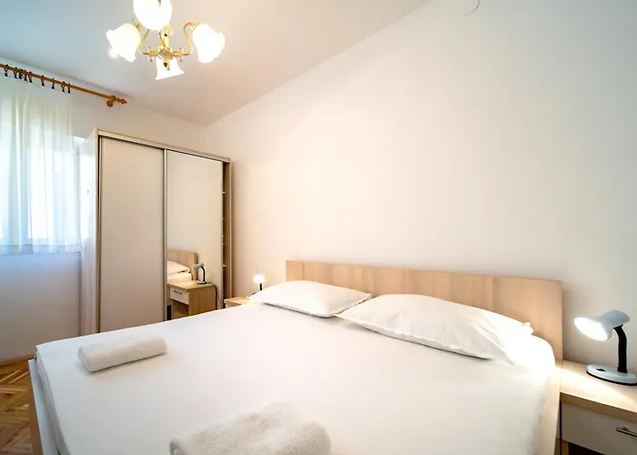 With Parking Space Lopar, Rab - 24754 Lägenhet *