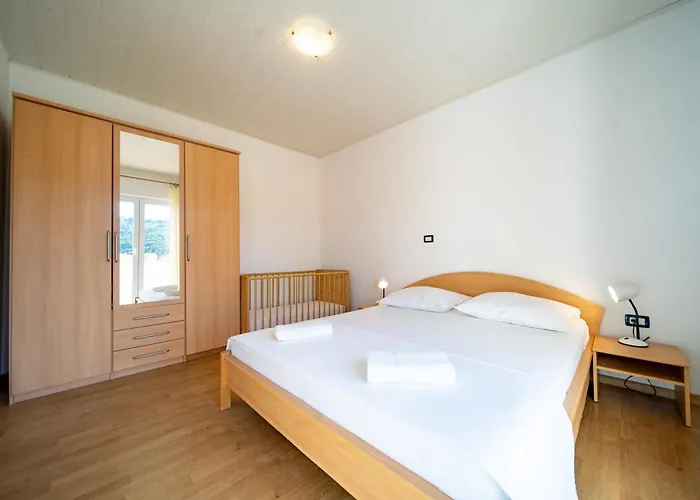 With Parking Space Lopar, Rab - 24754 Lägenhet