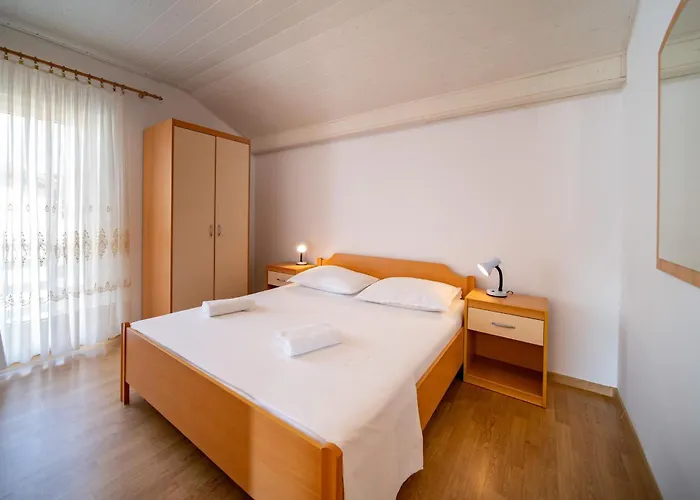 With Parking Space Lopar, Rab - 24754 Lägenhet Lopar